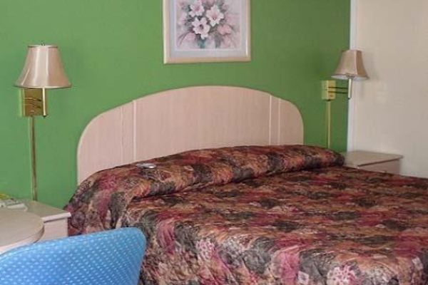 BUDGET INN CORNING (Corning)